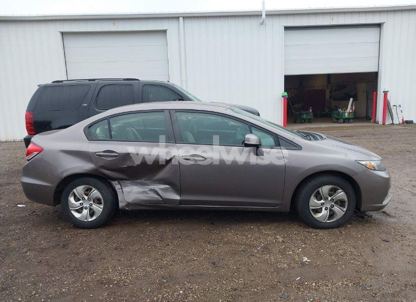 Photo 13 of 2013 Honda Civic LX (VIN 19XFB2F51DE092493)