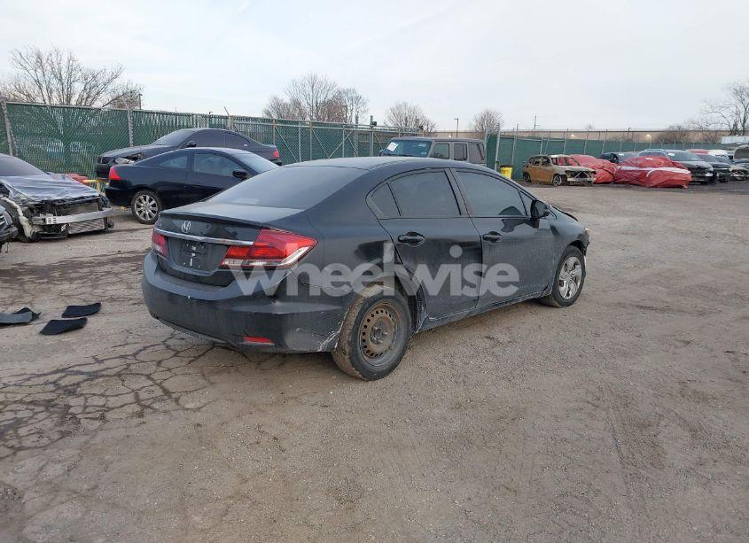 Photo 4 of 2013 Honda Civic LX (VIN 19XFB2F51DE209179)