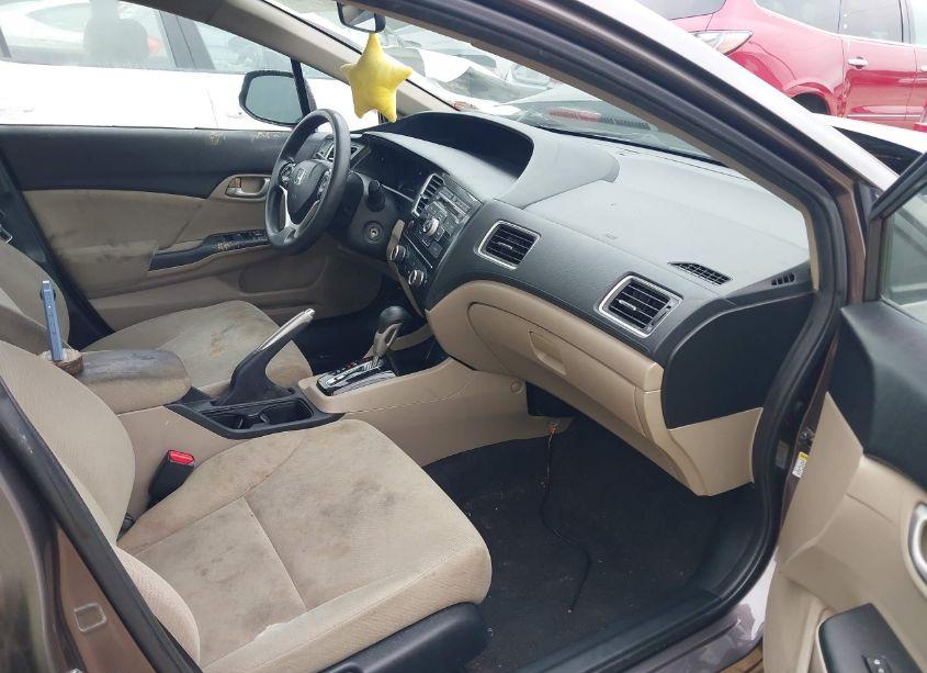 Photo 5 of 2013 Honda Civic LX (VIN 19XFB2F51DE240819)