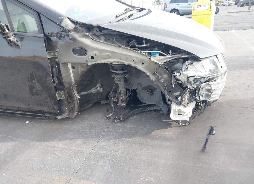 Photo 6 of 2013 Honda Civic LX (VIN 19XFB2F51DE267812)