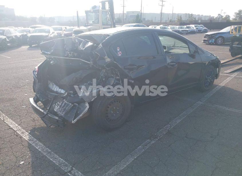 Photo 4 of 2013 Honda Civic LX (VIN 19XFB2F51DE268653)