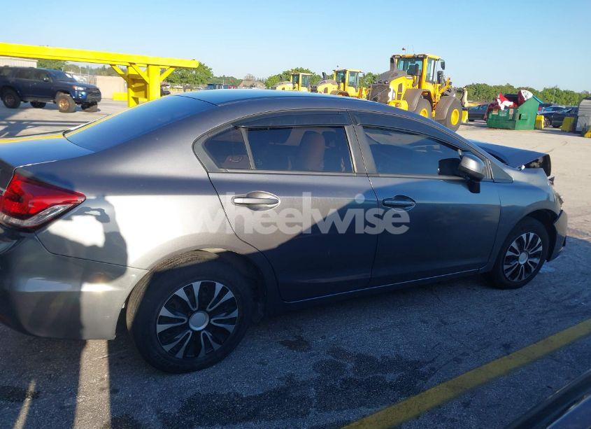 Photo 13 of 2013 Honda Civic LX (VIN 19XFB2F51DE274355)