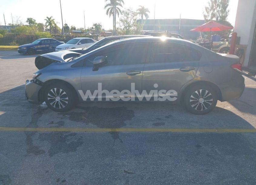 Photo 14 of 2013 Honda Civic LX (VIN 19XFB2F51DE274355)