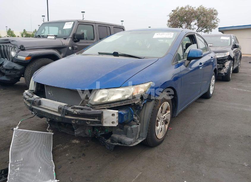 Photo 2 of 2013 Honda Civic LX (VIN 19XFB2F51DE281886)