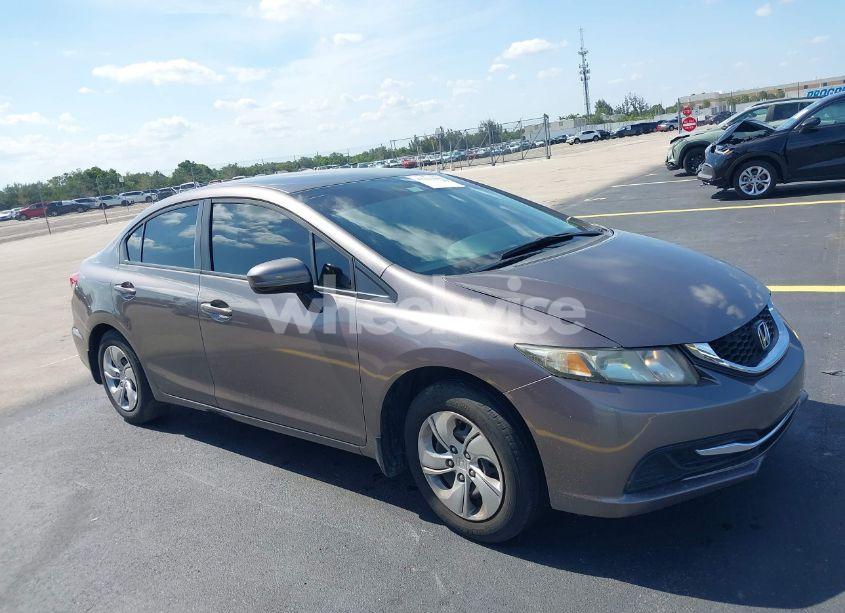 2014 Honda Civic LX (VIN 19XFB2F51EE013227) main photo