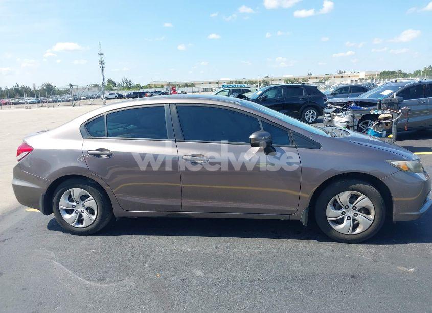 Photo 13 of 2014 Honda Civic LX (VIN 19XFB2F51EE013227)