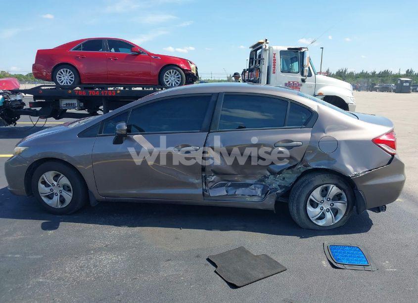 Photo 14 of 2014 Honda Civic LX (VIN 19XFB2F51EE013227)