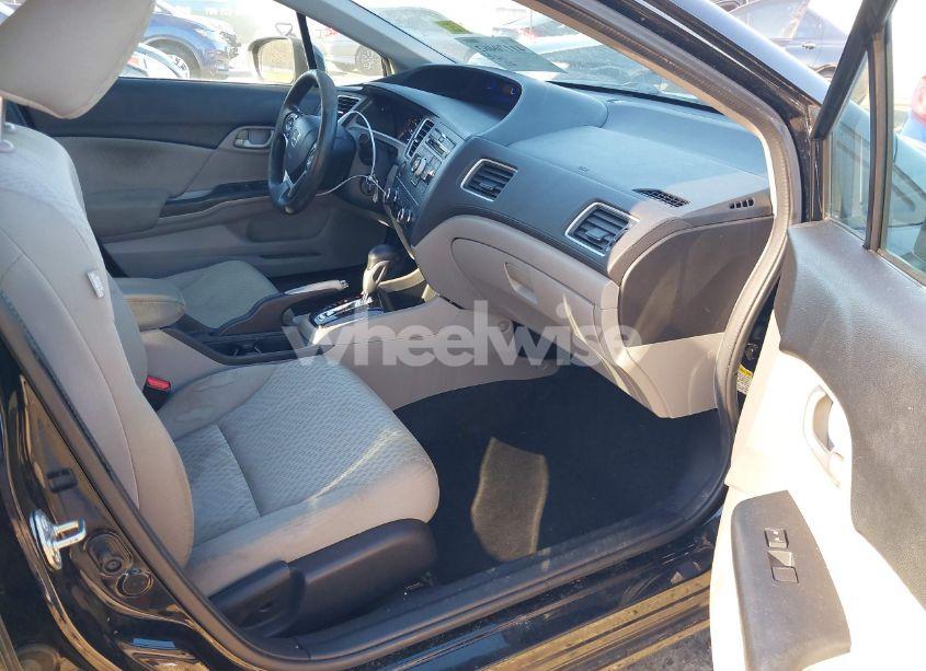 Photo 5 of 2014 Honda Civic LX (VIN 19XFB2F51EE029198)