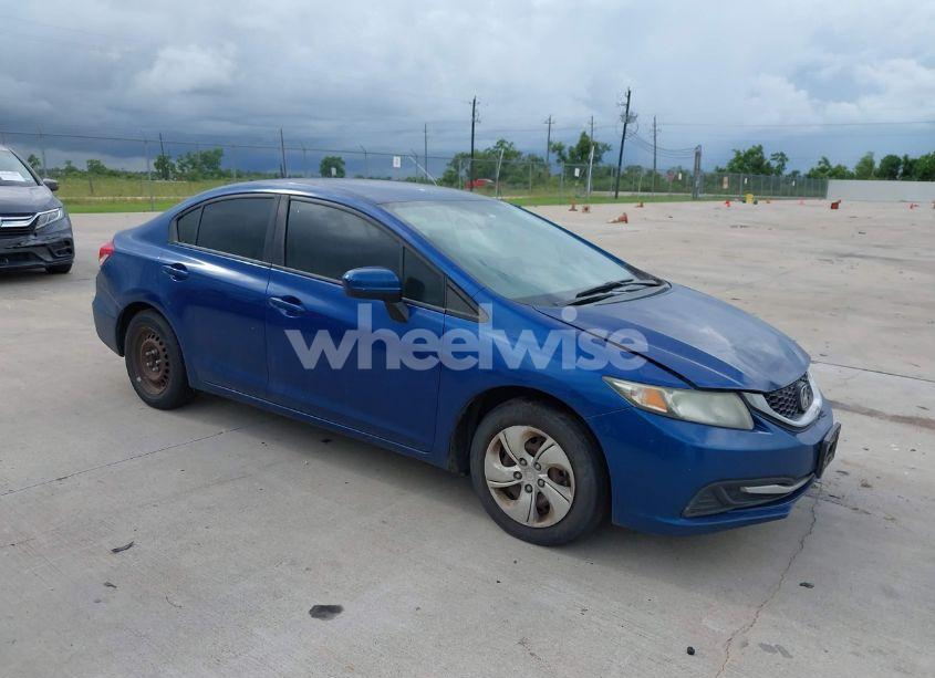 2014 Honda Civic LX (VIN 19XFB2F51EE035762) main photo