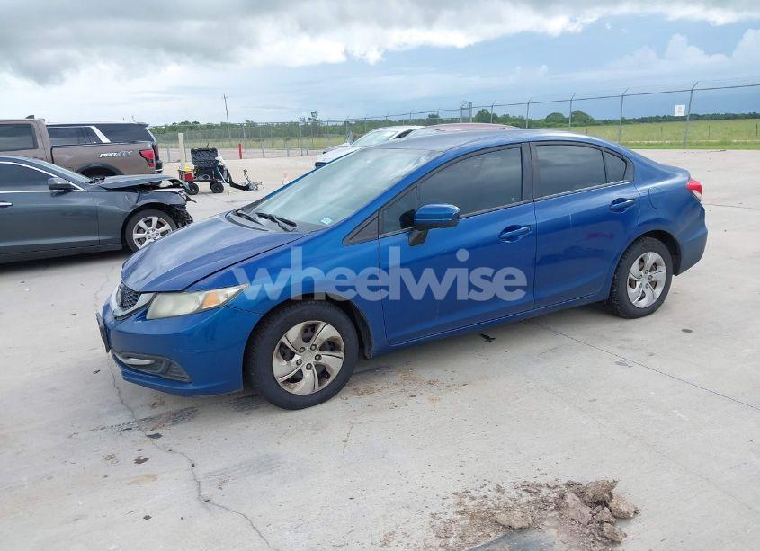 Photo 2 of 2014 Honda Civic LX (VIN 19XFB2F51EE035762)