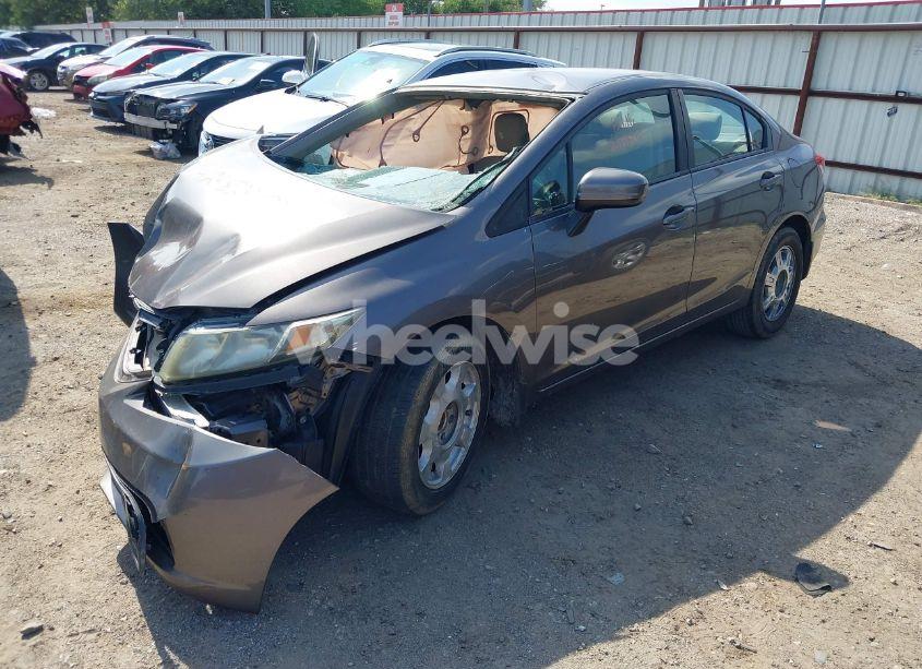 Photo 2 of 2014 Honda Civic LX (VIN 19XFB2F51EE040881)