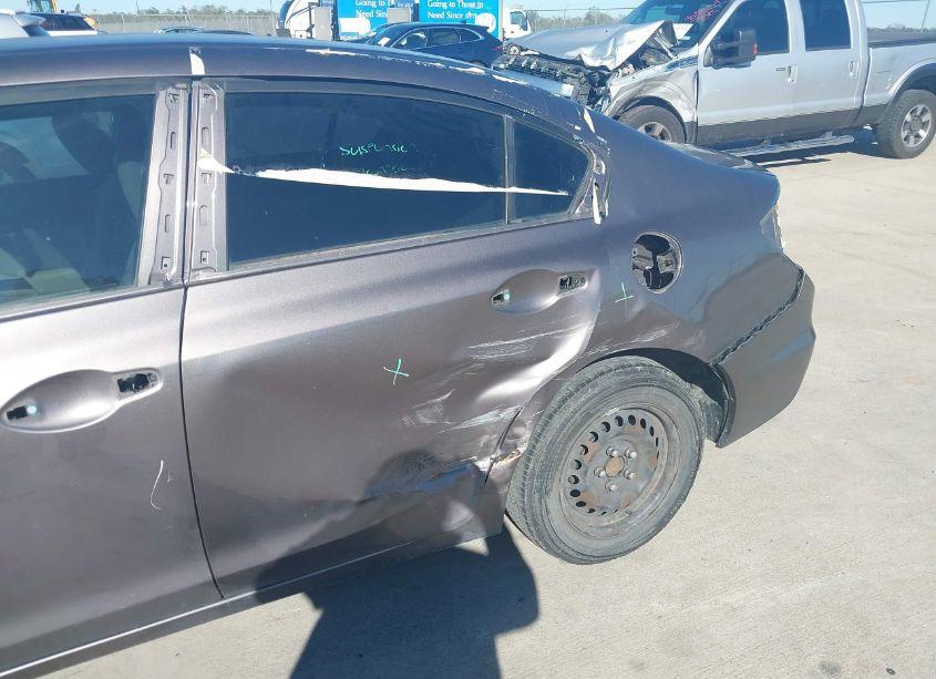 Photo 6 of 2014 Honda Civic LX (VIN 19XFB2F51EE068776)