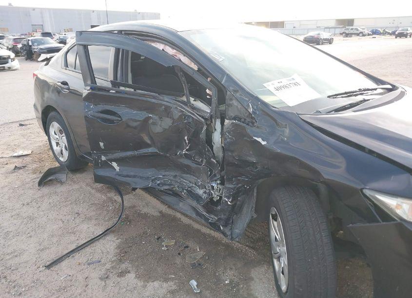 Photo 6 of 2014 Honda Civic LX (VIN 19XFB2F51EE069345)