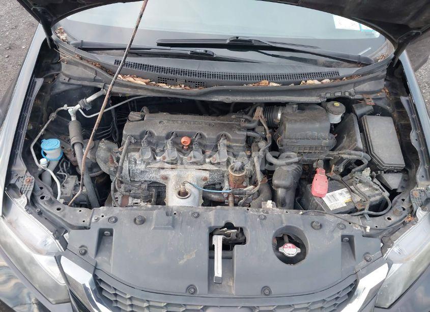 Photo 10 of 2014 Honda Civic LX (VIN 19XFB2F51EE235587)