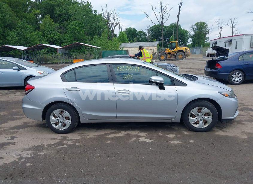 Photo 13 of 2014 Honda Civic LX (VIN 19XFB2F51EE256374)