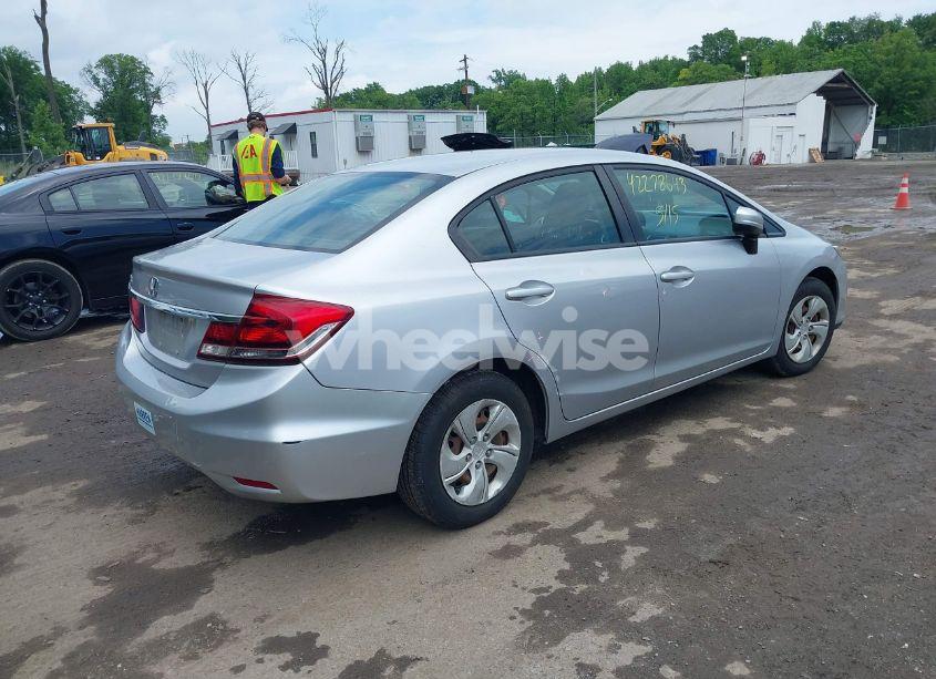 Photo 4 of 2014 Honda Civic LX (VIN 19XFB2F51EE256374)