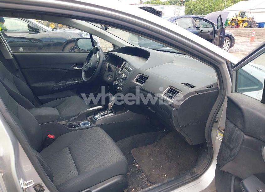 Photo 5 of 2014 Honda Civic LX (VIN 19XFB2F51EE256374)