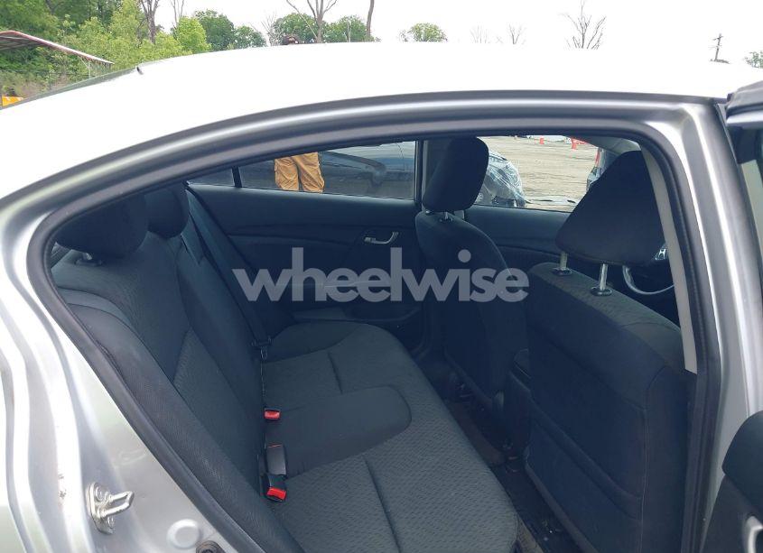 Photo 8 of 2014 Honda Civic LX (VIN 19XFB2F51EE256374)