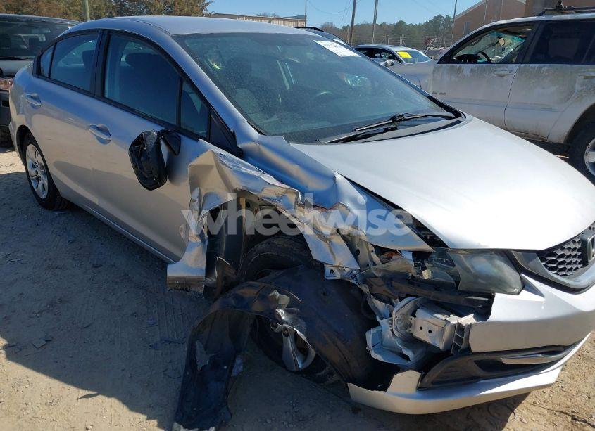 Photo 6 of 2015 Honda Civic LX (VIN 19XFB2F51FE095011)