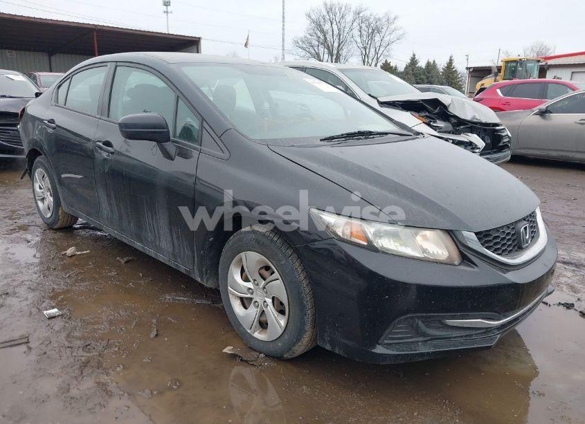 2015 Honda Civic LX (VIN 19XFB2F51FE100028) main photo