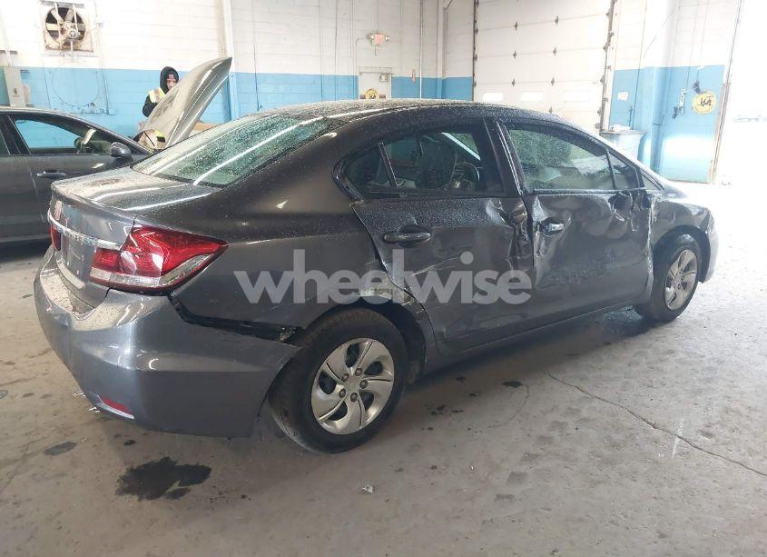 Photo 4 of 2015 Honda Civic LX (VIN 19XFB2F51FE120232)