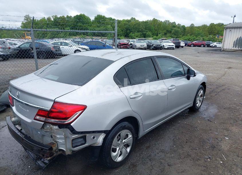 Photo 4 of 2015 Honda Civic LX (VIN 19XFB2F51FE214918)