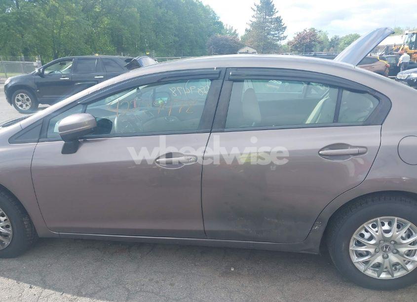 Photo 14 of 2015 Honda Civic LX (VIN 19XFB2F51FE227720)