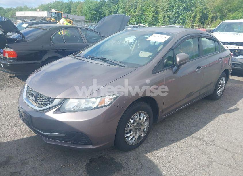 Photo 2 of 2015 Honda Civic LX (VIN 19XFB2F51FE227720)