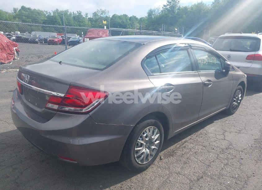 Photo 4 of 2015 Honda Civic LX (VIN 19XFB2F51FE227720)