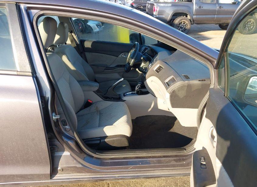 Photo 5 of 2015 Honda Civic LX (VIN 19XFB2F51FE279509)