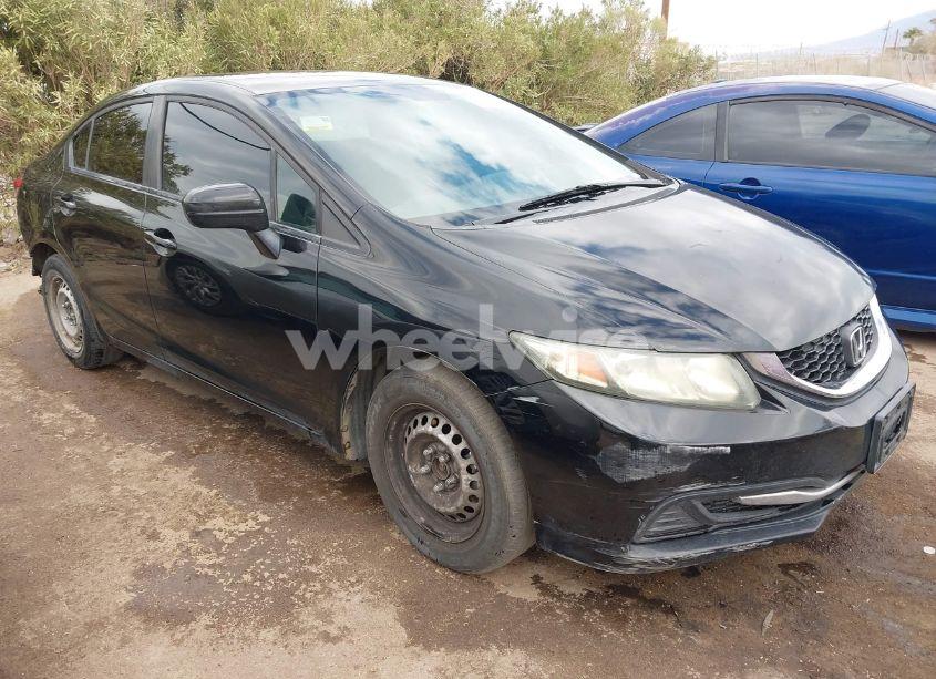 2015 Honda Civic LX (VIN 19XFB2F51FE706722) main photo