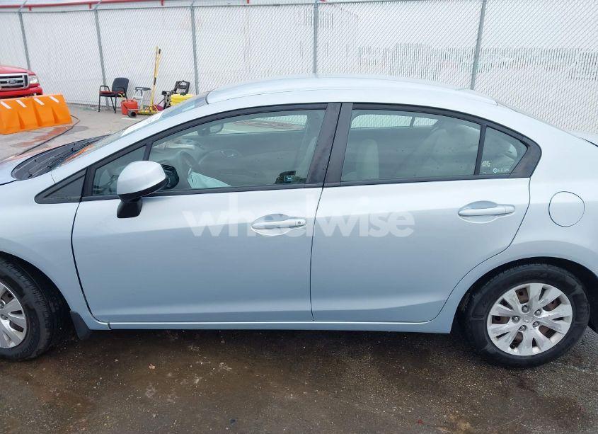 Photo 14 of 2012 Honda Civic LX (VIN 19XFB2F52CE025805)