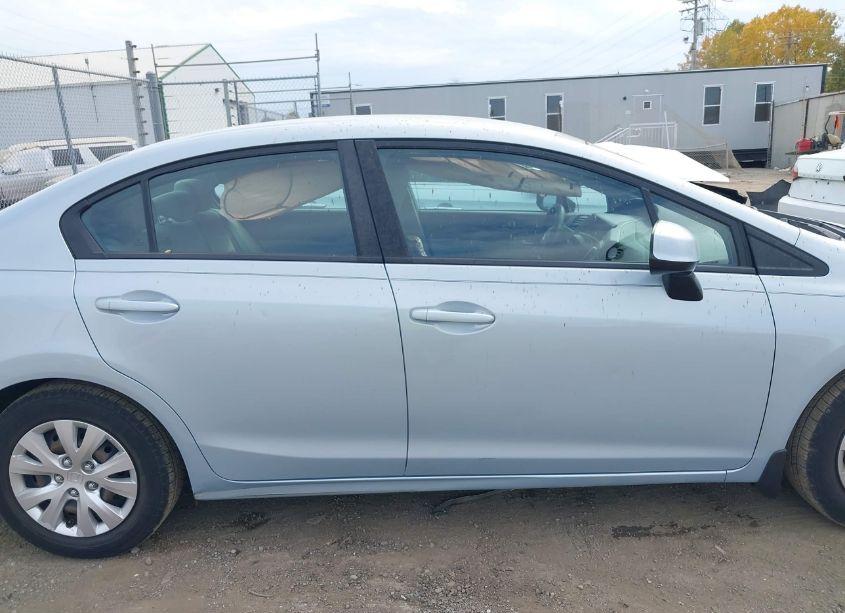 Photo 13 of 2012 Honda Civic LX (VIN 19XFB2F52CE028591)