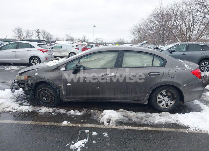 Photo 14 of 2012 Honda Civic LX (VIN 19XFB2F52CE032902)