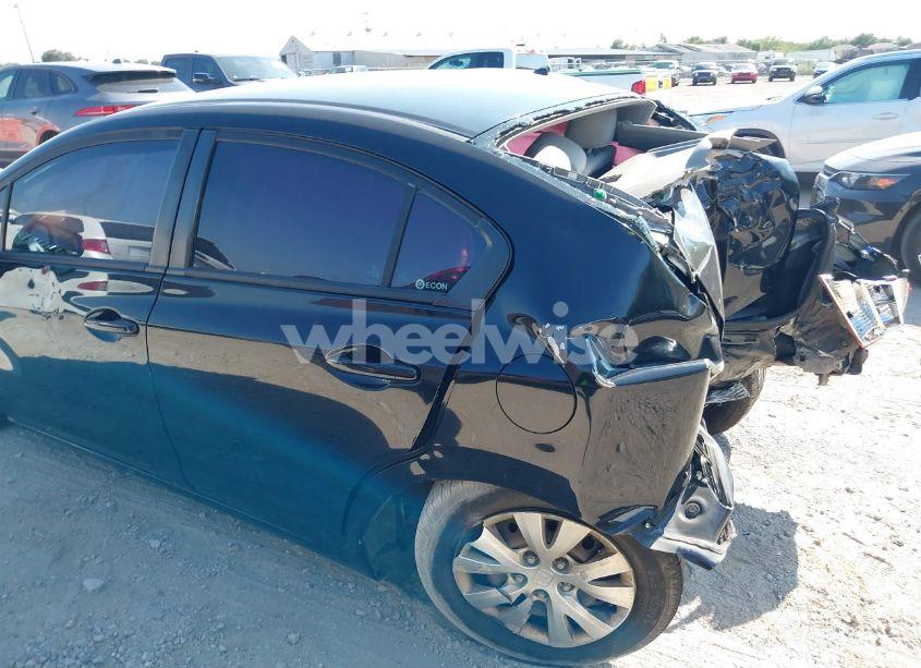 Photo 12 of 2012 Honda Civic LX (VIN 19XFB2F52CE051739)