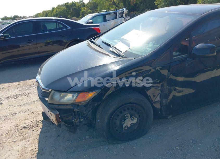 Photo 13 of 2012 Honda Civic LX (VIN 19XFB2F52CE051739)