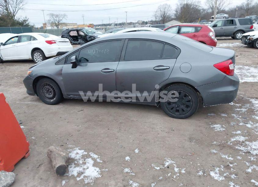 Photo 14 of 2012 Honda Civic SDN LX (VIN 19XFB2F52CE098382)