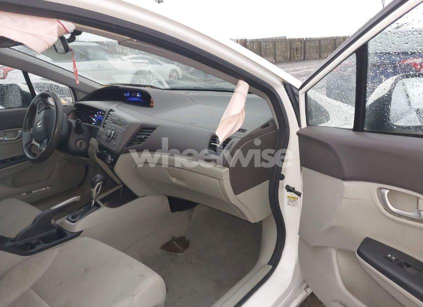 Photo 5 of 2012 Honda Civic LX (VIN 19XFB2F52CE312948)