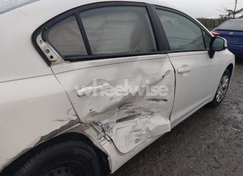 Photo 6 of 2012 Honda Civic LX (VIN 19XFB2F52CE312948)