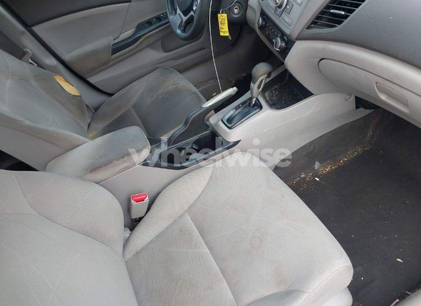 Photo 5 of 2012 Honda Civic LX (VIN 19XFB2F52CE377668)