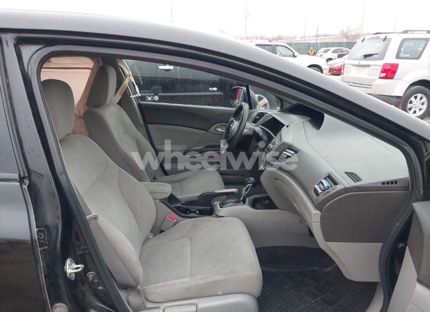 Photo 5 of 2012 Honda Civic SDN LX (VIN 19XFB2F52CE379176)