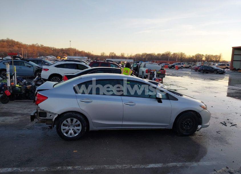 Photo 14 of 2012 Honda Civic SDN LX (VIN 19XFB2F52CE392493)