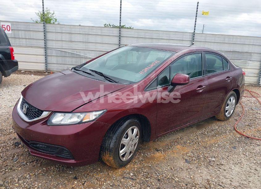 Photo 2 of 2013 Honda Civic LX (VIN 19XFB2F52DE007967)