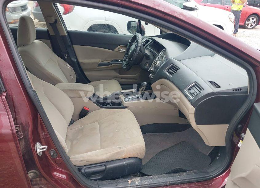 Photo 5 of 2013 Honda Civic LX (VIN 19XFB2F52DE007967)