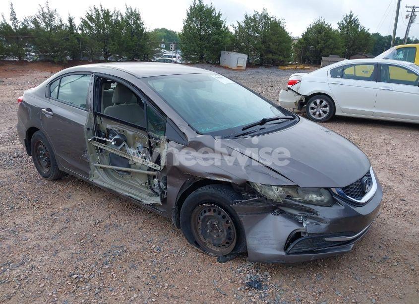 2013 Honda Civic LX (VIN 19XFB2F52DE010660) main photo