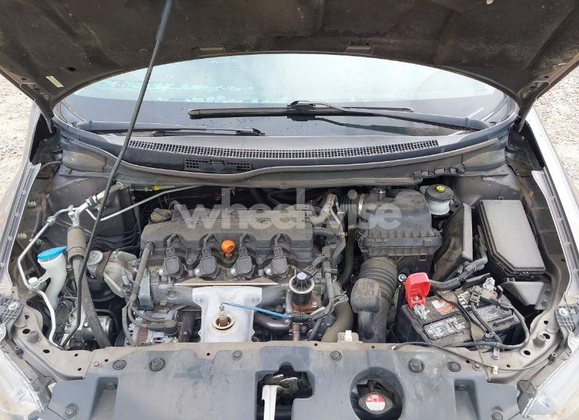 Photo 10 of 2013 Honda Civic LX (VIN 19XFB2F52DE010660)