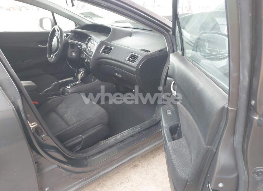 Photo 5 of 2013 Honda Civic LX (VIN 19XFB2F52DE023036)