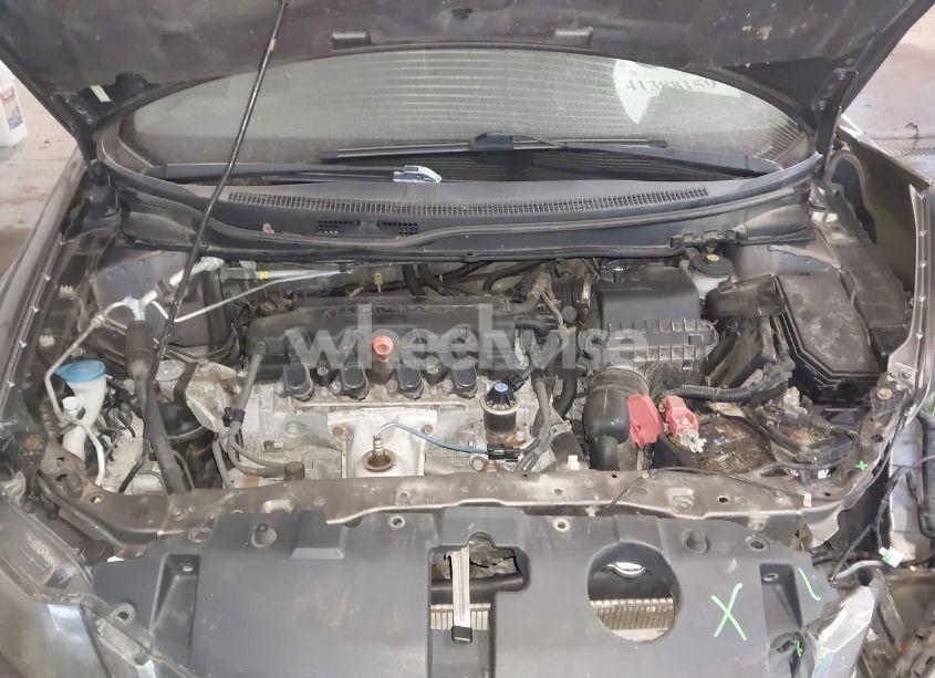 Photo 10 of 2013 Honda Civic LX (VIN 19XFB2F52DE087738)