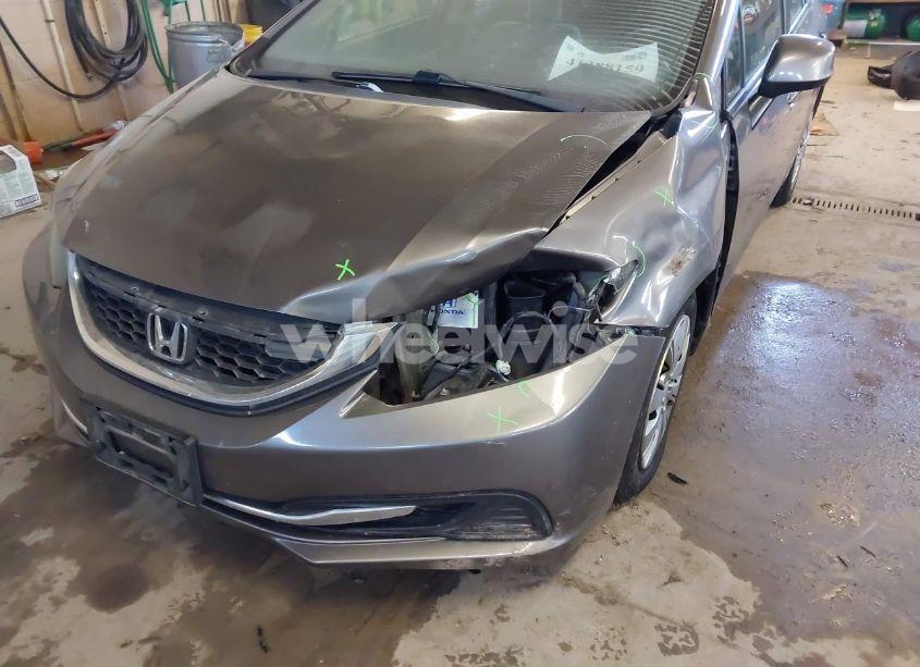 Photo 6 of 2013 Honda Civic LX (VIN 19XFB2F52DE087738)