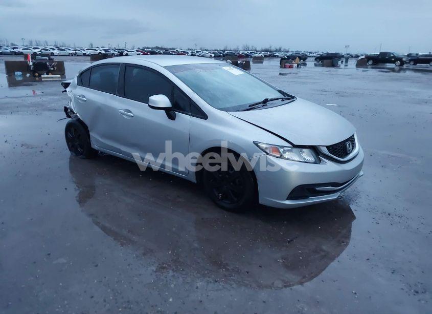 2013 Honda Civic LX (VIN 19XFB2F52DE093300) main photo